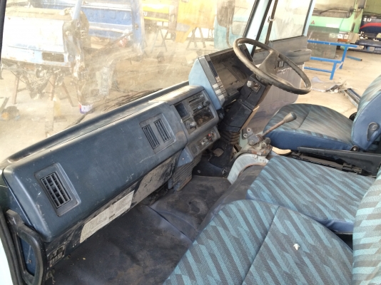 แสงฟ้าเต้นรถ///จำหน่าย หัวเก๋งร็อกกี้ทำสีใหม่ หัวเดิมบางไม่ ราคาไม่แพง