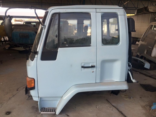 แสงฟ้าเต้นรถ///จำหน่าย หัวเก๋งร็อกกี้ทำสีใหม่ หัวเดิมบางไม่ ราคาไม่แพง