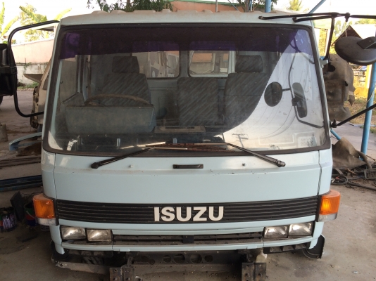 แสงฟ้าเต้นรถ///จำหน่าย หัวเก๋งร็อกกี้ทำสีใหม่ หัวเดิมบางไม่ ราคาไม่แพง