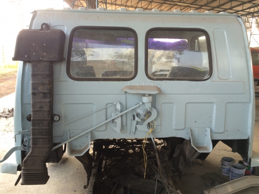 แสงฟ้าเต้นรถ///จำหน่าย หัวเก๋งร็อกกี้ทำสีใหม่ หัวเดิมบางไม่ ราคาไม่แพง