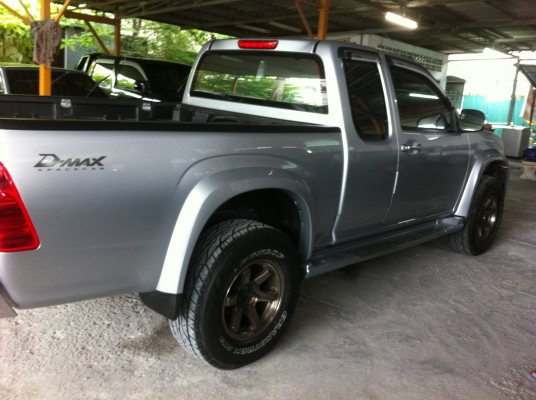 D-MAX HI LANDER CAB