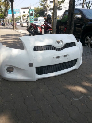 ขายกันชนหน้า ยาริส RS สวยๆ