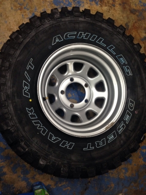 ยาง MUD TERRAIN 31x10.5-15 ACHILLES รุ่น desert hawk MT ราคาประหยัด ลุยได้ โคลน ทราย หิน  ต่างจังหวัดส่งได้ครับ