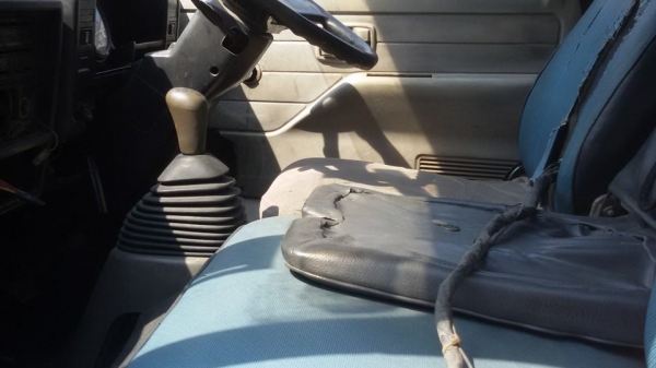 4ล้อขายดีเซ็นถูกรถบ้านมีแอร์เพาเวอร์ยกหัว