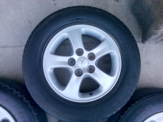 แม็กไททันพร้อมยาง4800