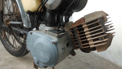 ขาย yamaha dx100