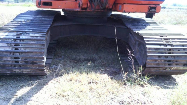 **470,000 บ.ต่อรอง**ขายแบคโฮ SAMSUNG SE-210LC เครื่องเดิม ปั้มเดิม ไฟฟ้าตัด เครื่องCUMMINS 6สูบ เครื่องดีแรงดี ปั้มดี แน่น ทำงานดี เร็วดี บูมอาร์มดี มีปะบนหน่อย บุ้งกี๋หนา เอวดีแน่น ไม่แตก ไม่ร้าว ช่วงล่าง 70\% โซ่ดี ยังหนา แทร็กดี ครบ เฟรมสวยไม่ปะ โรลเลอร