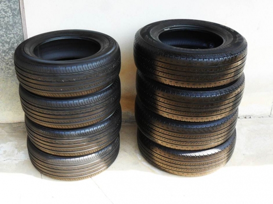 ยางกระบะขอบ15 ปี13 บริดสโตน215-70-R15(4เส้น3,400บ) ยางกระบะขอบ15 ปี13 บริดสโตน215-70-R15(4เส้น3,400บ)