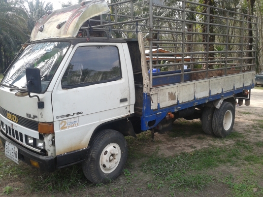 ขาย อีซุซุ หกล้อ ไม่ดั๊มคับ 125000 คับ