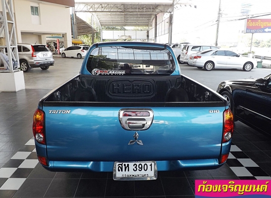 MITSUBISHI TRITON 4ประตู 2.5 GLX เกียร์ออโต้ ปี 2006 MITSUBISHI TRITON 4ประตู 2.5 GLX เกียร์ออโต้ ปี 2006