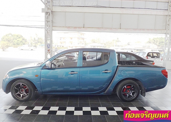 MITSUBISHI TRITON 4ประตู 2.5 GLX เกียร์ออโต้ ปี 2006 MITSUBISHI TRITON 4ประตู 2.5 GLX เกียร์ออโต้ ปี 2006