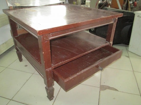 โต๊ะเครื่องแป้ง  งานเก่า   กระจกรุ่นเก่าเงาสวย   ขายครับ