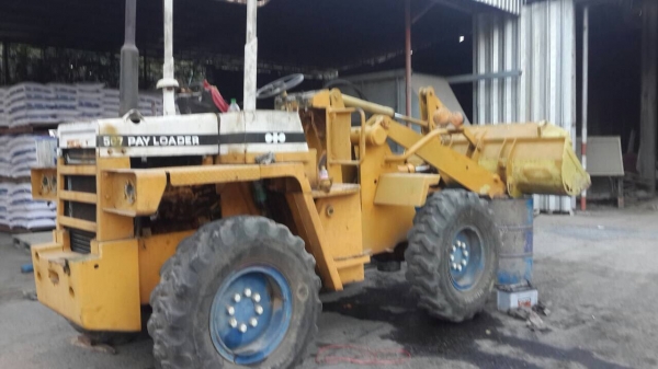 ขายรถตักล้อยาง KOMUTSU 507 S/N 50300 เครื่องสภาพดีพร้อมใช้งาน ราคาต่อรองได้