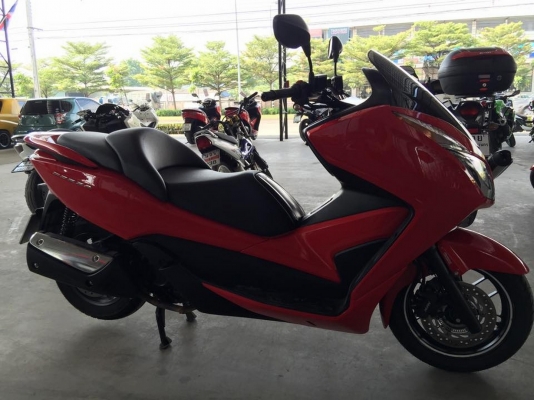Honda forza300 Y2013 ไมล์8.xxx รถสภาพ95\% เพียง 100,000เท่านั้น