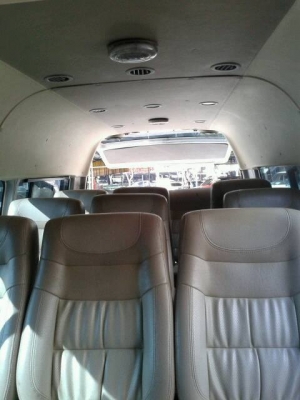 ขาย. TOYOTA COMMUTER D4D 2.5 ดีเชล ตู้หลังคาสุง ปี2006 แต่งวีไอพีพรึบ ราคา 599,000 บาท เท่านั้น!!! เกียร์ธรรมดา สวยเว่อร์  โทร 0922726669 ตันหยงค่ะ