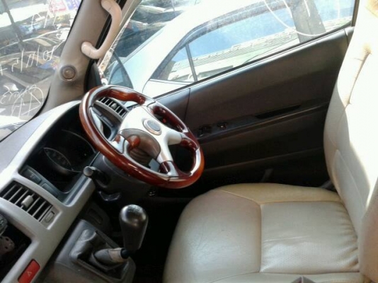 ขาย. TOYOTA COMMUTER D4D 2.5 ดีเชล ตู้หลังคาสุง ปี2006 แต่งวีไอพีพรึบ ราคา 599,000 บาท เท่านั้น!!! เกียร์ธรรมดา สวยเว่อร์  โทร 0922726669 ตันหยงค่ะ