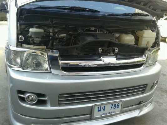 ขาย. TOYOTA COMMUTER D4D 2.5 ดีเชล ตู้หลังคาสุง ปี2006 แต่งวีไอพีพรึบ ราคา 599,000 บาท เท่านั้น!!! เกียร์ธรรมดา สวยเว่อร์  โทร 0922726669 ตันหยงค่ะ