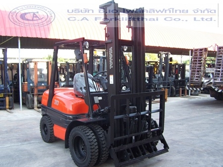 ขายรถ โฟล์คลิฟท์ TOYOTA รุ่น 6-FD30