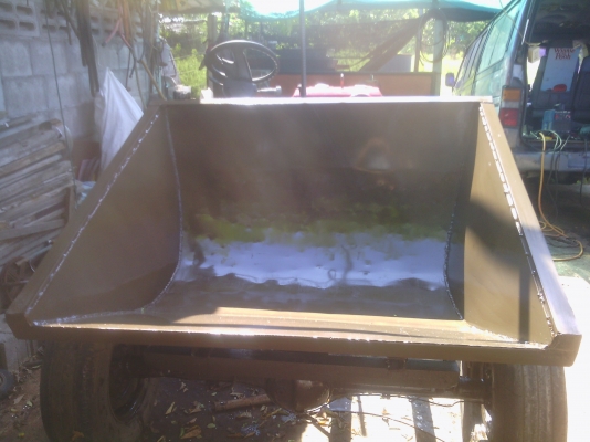 .ขายรถดั้มเปอร์  เครื่อง 8  แรง ใหม่  ตัวรถทำใหม่หมด พร้อมใช้งาน  เบครใหม่  กะบะใหม่ ของอยู่กาจนบุรี ครับ