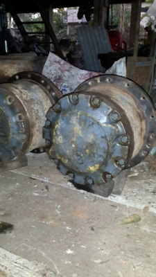 ตัวเดิน PC 100 -2 ใส่ Pc120 ได้ ราคา 75000/ตัว โทร 0850853022 ตัวเดิน PC 100 -2 ใส่ Pc120 ได้ ราคา 75000/ตัว โทร 0850853022