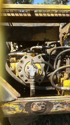 **870,000 บ.ต่อรอง**ขายแบคโฮ KOBELCO MARK-3 SK200 เก๋งน้ำเงิน เครื่องเดิม ปั้มเดิม ไฟฟ้าครบ เครื่องMITSU 6D31 6สูบ แน่นดี แรง แห้ง ไม่เยิ้ม ครับ ปั้มดี แรง ทำงานดี เร็วดี บูมอาร์มสวย ไม่ป บุ้งกี๋หนา เอวดีแน่น ช่วงล่าง 70-80\% โซ่ดี หนา แทร็กหนา ครบ เฟรมสวย **870,000 บ.ต่อรอง**ขายแบคโฮ KOBELCO MARK-3 SK200 เก๋งน้ำเงิน เครื่องเดิม ปั้มเดิม ไฟฟ้าครบ เครื่องMITSU 6D31 6สูบ แน่นดี แรง แห้ง ไม่เยิ้ม ครับ ปั้มดี แรง ทำงานดี เร็วดี บูมอาร์มสวย ไม่ป บุ้งกี๋หนา เอวดีแน่น ช่วงล่าง 70-80\% โซ่ดี หนา แทร็กหนา ครบ เฟรมสวย