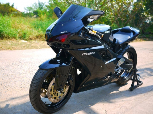 ขาย Cbr400 พร้อมทะเบียนแท้ แฟริ่ง Ducati 1098 เก็บงานใหม่ทั้งคันแบบยกเครื่องลงทำสีพาวเดอร์โค๊ตใหม่ ท่อสูตร เครื่องสดๆ กระจกมองข้าง ไฟท้าย 1098 ราคา 140000 จัดไฟแนนท์ได้ ดาวน์ 70000 ผ่อน 24 งวด งวดล่ะ 4590 พร้อมรับประกันและบริการหลังการขายเช่นเคย by 400 Cl
