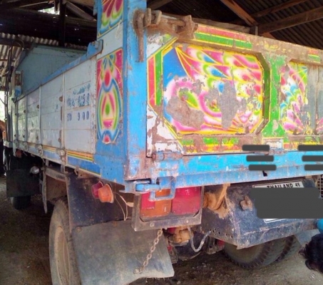 ISUZU ROCKY 165 HP 6BD1 หกล้อดั๊มพ์ กระบะดั๊มพ์มิเนียม 6 ตันความยาว 3.60 เมตรสภาพสวย เครื่องแรงดีไม่เยิ้ม ภายในเก๋งคอนโซลครบพร้อม พวงมาลัยเพาเวอร์ ช่วงล่างคัชซีไม่มีบวม ยาง 8.25 ขอบ 16 สภาพดี 70\% พร้อมบรรทุกพร้อมใช้งาน เอกสารทะเบียนครบพร้อม ราคาต่อรองได้ค