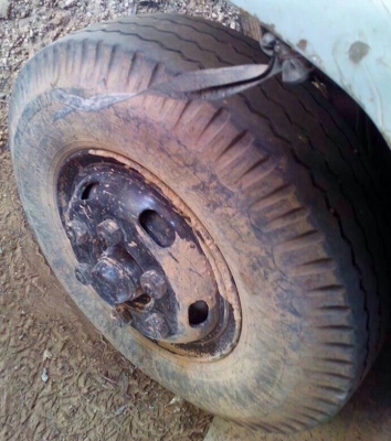 ISUZU ROCKY 165 HP 6BD1 หกล้อดั๊มพ์ กระบะดั๊มพ์มิเนียม 6 ตันความยาว 3.60 เมตรสภาพสวย เครื่องแรงดีไม่เยิ้ม ภายในเก๋งคอนโซลครบพร้อม พวงมาลัยเพาเวอร์ ช่วงล่างคัชซีไม่มีบวม ยาง 8.25 ขอบ 16 สภาพดี 70\% พร้อมบรรทุกพร้อมใช้งาน เอกสารทะเบียนครบพร้อม ราคาต่อรองได้ค