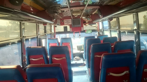 ขายรถบัส8เมตรHINOทั้งชุดสภาพรถใช้งานอยู่