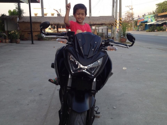 ขาย Kawazaki Z250 สีดำ ปี 2013 สภาพสวย เดิม ๆ ราคา เบา ๆ