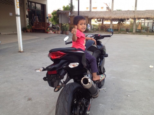 ขาย Kawazaki Z250 สีดำ ปี 2013 สภาพสวย เดิม ๆ ราคา เบา ๆ