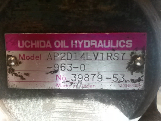 ขายซากปั๊มไฮดรอลิค แมคโคร pc30 ยี่ห้อ uchida เบอร์14 ขายซากปั๊มไฮดรอลิค แมคโคร pc30 ยี่ห้อ uchida เบอร์14