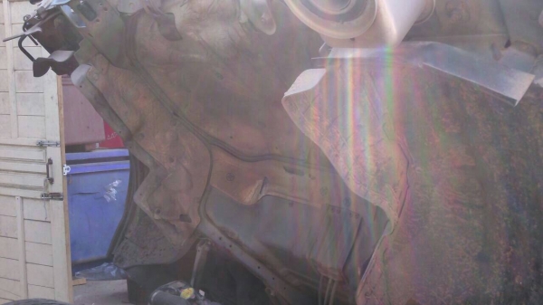 หกล้อ อีซูซุ NKR-55-EY52ยูโร100โบว์ ช่วงสั้น 3.20มปี46 บรรทุกตู้แหัง สภาพดีพร้อมใช้งาน ทะเบึยนพร้อมโอน