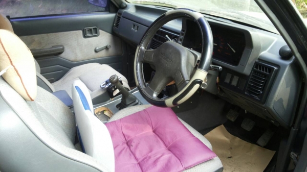 ขายรถกระบะ มาสด้าแคป ทันเดอร์ 2500 เกียร์ธรรมดา ราคา 85000