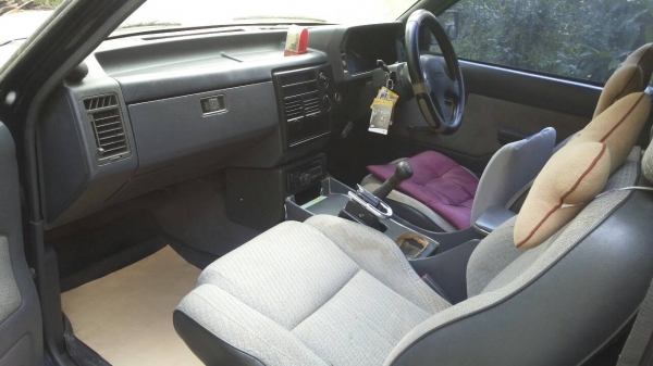 ขายรถกระบะ มาสด้าแคป ทันเดอร์ 2500 เกียร์ธรรมดา ราคา 85000