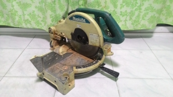 แท่นตัดองศา makita ls1040 กำลัง 1650 วัตต์ พร้อมใช้งานครับ