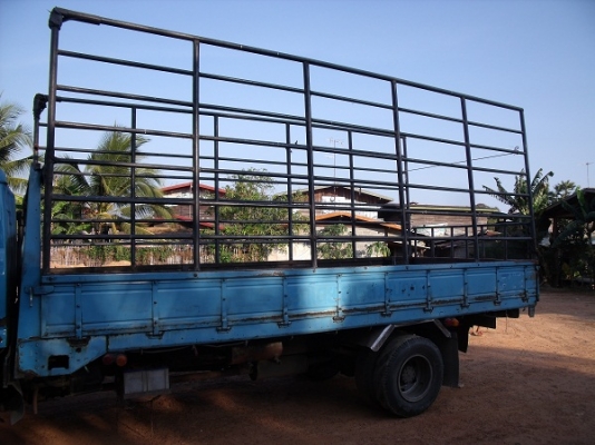 ขายกระบะและคอกไม้หกล้อจากเคเอชยาว ๕ เมตร ขายกระบะและคอกไม้หกล้อจากเคเอชยาว ๕ เมตร