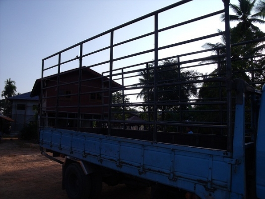 ขายกระบะและคอกไม้หกล้อจากเคเอชยาว ๕ เมตร ขายกระบะและคอกไม้หกล้อจากเคเอชยาว ๕ เมตร