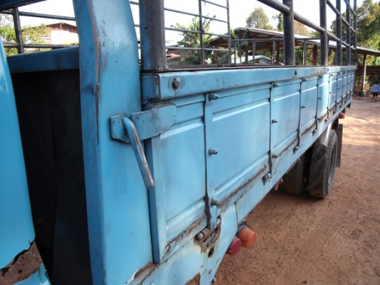 ขายกระบะและคอกไม้หกล้อจากเคเอชยาว ๕ เมตร