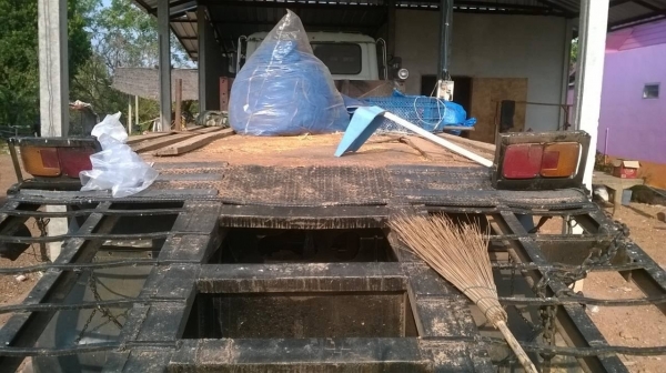 ขายเทนเลอร์ 10 ล้อเพลาเดียว KT920 เครื่อง EH100 150 แรงม้า คัสซีสวย มีหางพับไฮดรอริคให้ ทะเบียนพร้อมโอนครับ ขายเทนเลอร์ 10 ล้อเพลาเดียว KT920 เครื่อง EH100 150 แรงม้า คัสซีสวย มีหางพับไฮดรอริคให้ ทะเบียนพร้อมโอนครับ