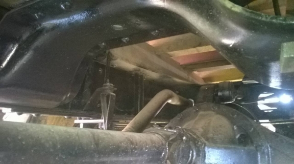 ขายเทนเลอร์ 10 ล้อเพลาเดียว KT920 เครื่อง EH100 150 แรงม้า คัสซีสวย มีหางพับไฮดรอริคให้ ทะเบียนพร้อมโอนครับ ขายเทนเลอร์ 10 ล้อเพลาเดียว KT920 เครื่อง EH100 150 แรงม้า คัสซีสวย มีหางพับไฮดรอริคให้ ทะเบียนพร้อมโอนครับ