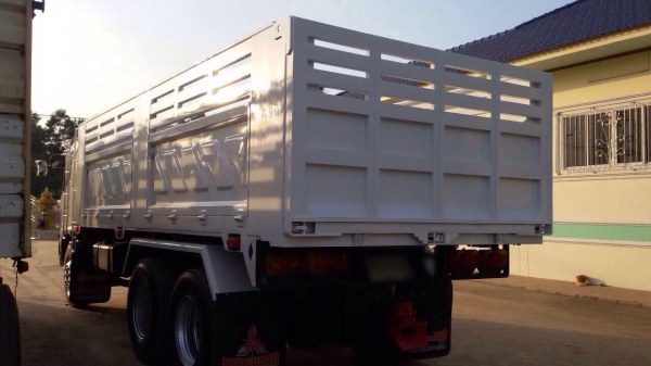 ขายรถสิบล้อดัมพ์ HINO MEGA เครื่อง 260 แรง ปี 47 กระบะหน้าพระลานแผงข้างสามมิตร ขายรถสิบล้อดัมพ์ HINO MEGA เครื่อง 260 แรง ปี 47 กระบะหน้าพระลานแผงข้างสามมิตร