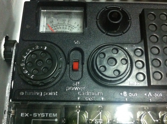 ชุดทดลองวงจรอิเล็กทรอนิกส์จากญี่ปุ่นครบชุดของใหม่พร้อมหนังสือสามเล่มในกล่อง