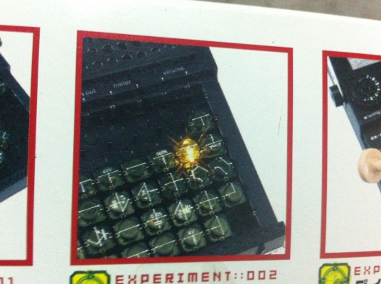 ชุดทดลองวงจรอิเล็กทรอนิกส์จากญี่ปุ่นครบชุดของใหม่พร้อมหนังสือสามเล่มในกล่อง