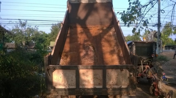 ขาย 6 ล้อดั้ม KM310 เครื่อง DQ100 100 แรงม้า คัสซีสวยตลอดเส้น 6 น็อตหน้า-หลัง พวงมาลัยพาวเวอร์ ทะเบียนเต็มพร้อมโอน ราคาต่อรองได้