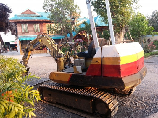 โคมัสสุ PC20-5 ใช้งานได้เลยครับ..ขายเลย 175000 บาท..