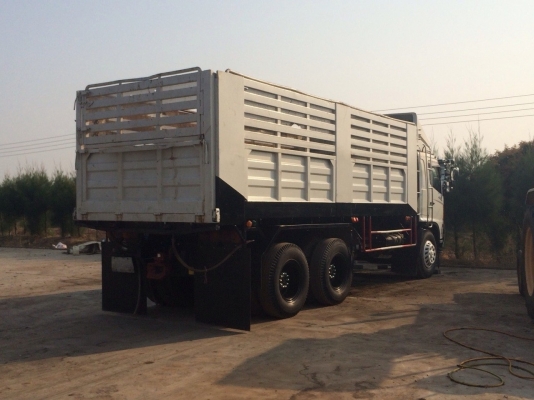 ขายด่วนสิบล้อดั้มสองเพลา เมกก้า 260แรง ปี49 รถสวยใช้น้อยไม่ช้ำ ไม่เคยวิ่งดินเลย