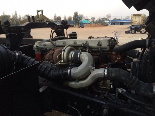 ขายด่วนสิบล้อดั้มสองเพลา เมกก้า 260แรง ปี49 รถสวยใช้น้อยไม่ช้ำ ไม่เคยวิ่งดินเลย