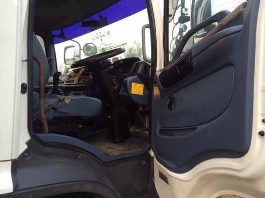 ขายด่วนสิบล้อดั้มสองเพลา เมกก้า 260แรง ปี49 รถสวยใช้น้อยไม่ช้ำ ไม่เคยวิ่งดินเลย