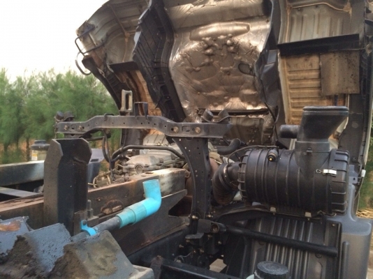 ขายด่วนสิบล้อดั้มสองเพลา เมกก้า 260แรง ปี49 รถสวยใช้น้อยไม่ช้ำ ไม่เคยวิ่งดินเลย